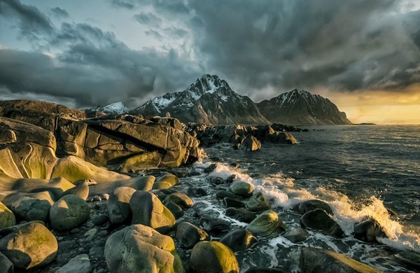 Quels sont les meilleurs itinéraires pour une randonnée dans les montagnes de l'Albanie?